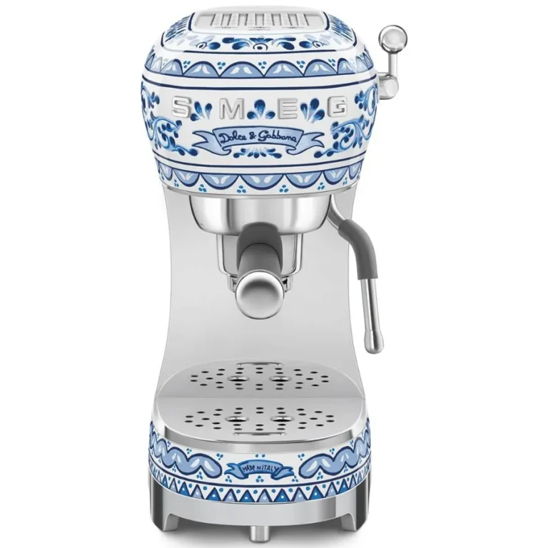 Espressor manual Smeg ECF02DGBEU